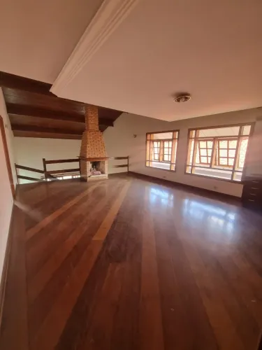 Oportunidade 3 amplas suítes.  Maravilhosa casa para venda , ótima localização!leia a desc
