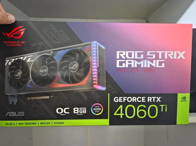 Placa de Video Asus Rog Strix rtx4060Ti 8gb usada 1 ano, excelente estado!