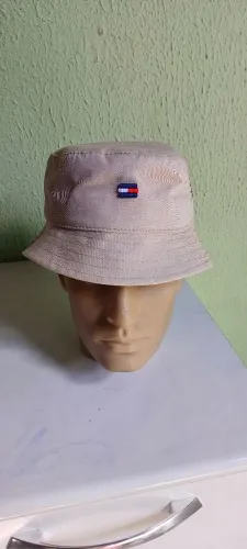 Bucket hat tome 