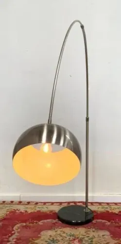 Luminária de piso 