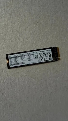 SDD NVME M2 WESTERN DIGITAL