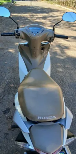 VENDO HONDA BIZ 125 2023 POUCO RODADA ..