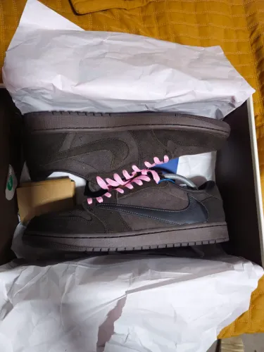 Jordan 1 velvet brown Travis Scott 42.5 original