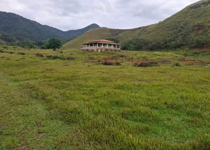 Fazenda à venda  em Cachoeiras de Macacu - RJ