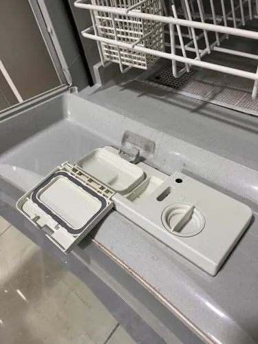 Máquina de lavar louça Brastemp 8 serviços. R$800