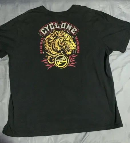 camiseta cyclone original leão