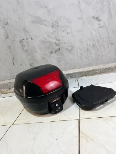 ? BAÚ GIVI ORIGINAL 29L POR APENAS R$149 ? OPORTUNIDADE! ?