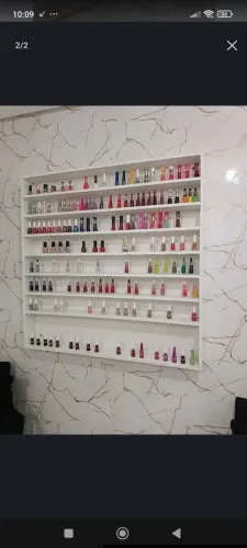 Vendo expositor gigante de esmaltes, 150,00