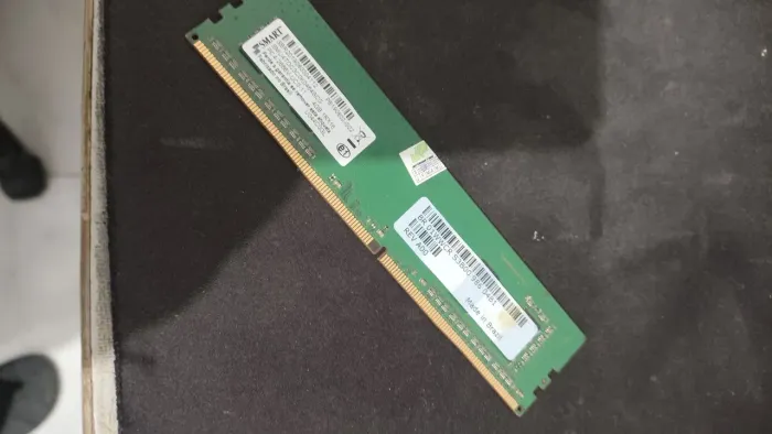 Memória RAM 4GB DDR4 2666MHz