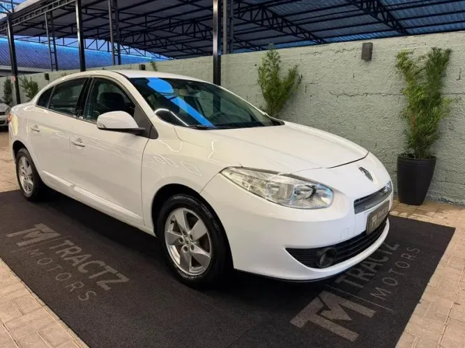 Renault Fluence Sed. Dynamique 2.0 16V Flex Mec. 2013