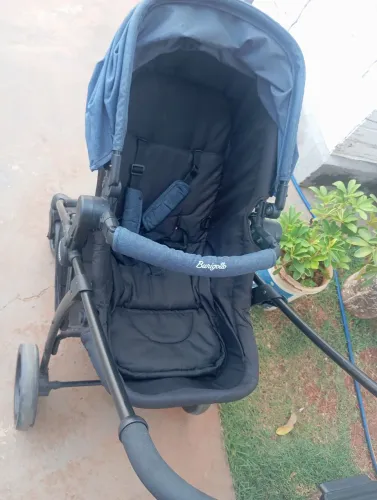 Carrinho de Bebê Burigotto