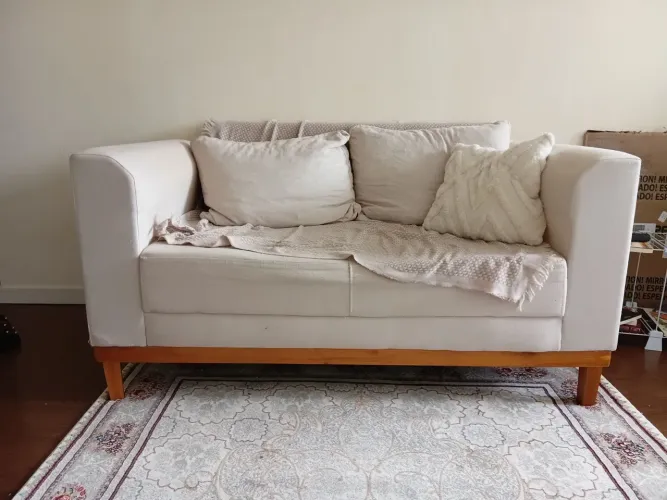 Sofá 2 lugares