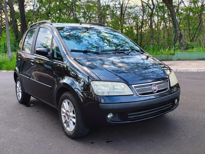 Fiat Idea ELX 1.4 MPI Fire Flex 8V 5P 2010