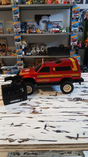 Colossus carro de controle remoto da Estrela. Funcionando 
