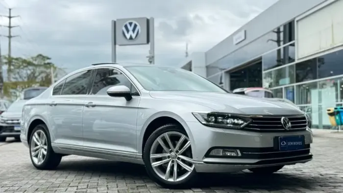 Volkswagen Passat Highline 2.0 TSI 220cv Tip. 2018