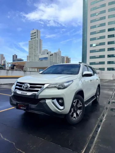 Toyota Hilux SW4 SRX Diamo. 4X4 2.8 TB DIE AUT 2020