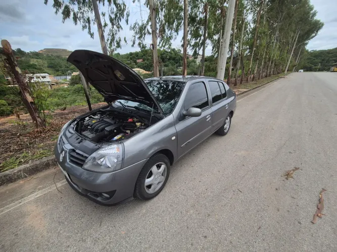 Renault Clio Sed. Privilège Hi-flex 1.6 16V 4P 2007