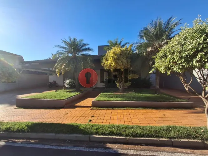 Casa para locação-Cond. Débora Cristina-3 quartos-suítes-espaço gourmet-piscina