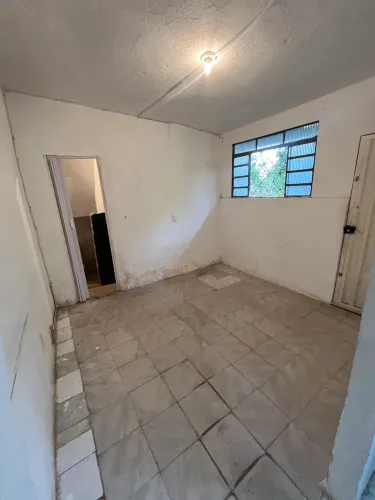 Aluga-se casa no bairro salgado filho, mais informações na descrição!!!