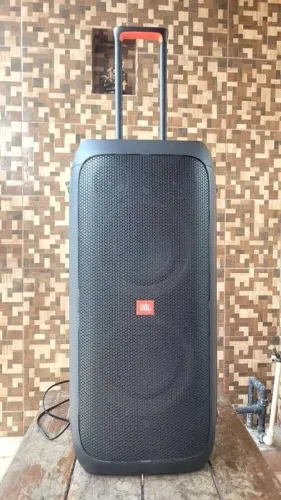 JBL Party 310 - Um monstro de caixa!