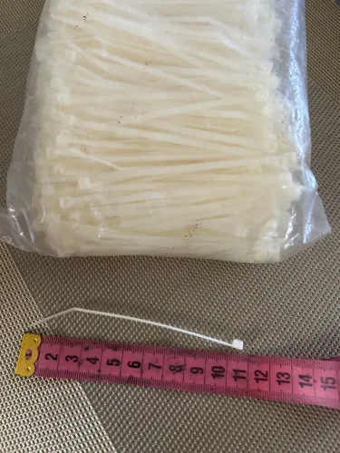 Abraçadeira de nylon