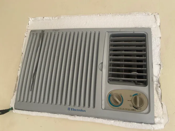 Ar-condicionado de janela eletrolux