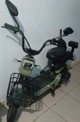 Moto elétrica Klosh 2024