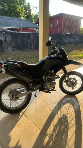 Vendo ou troco moto Sousa modelo bros
