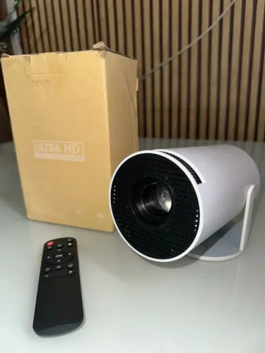 Projetor de Vídeo Smart Hy300 até 200 polegadas, Android 11, Wi-fi e Bluetooth