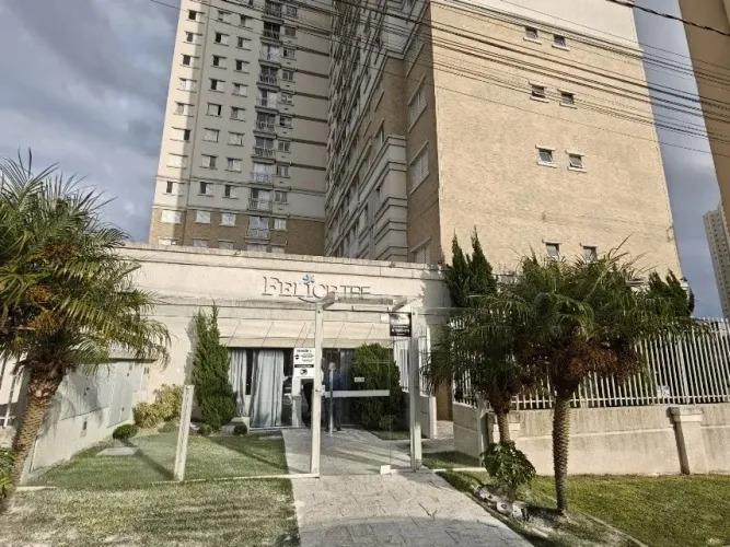 Apartamento com 2 quartos para alugar por R$ 3000.00, 84.91 m2 - CRISTO REI - CURITIBA/PR