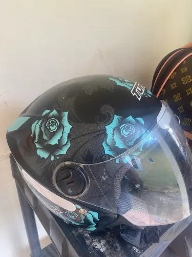 Capacete moto 