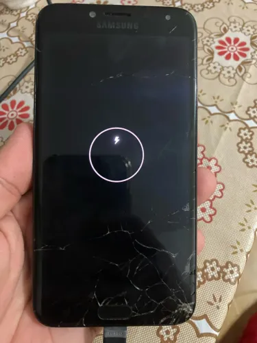 Samsung j4 com defeito