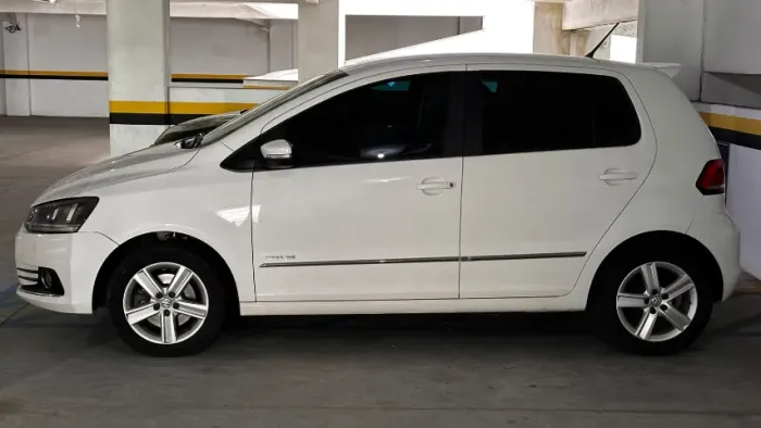 Volkswagen Fox Highline I Motion 1.6 Flex 16V 5P 2015