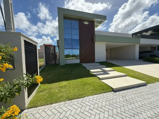 Casa Térrea Alphaville Cabo Frio com 182 m², Sol Nascente, 3 Suítes, Piscina e Área Gourme
