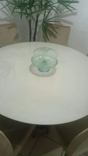 Mesa com 6 cadeiras redonda grande