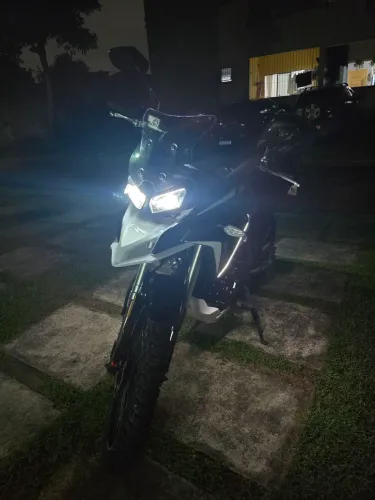 Vende-se Shi 250 Seminovo