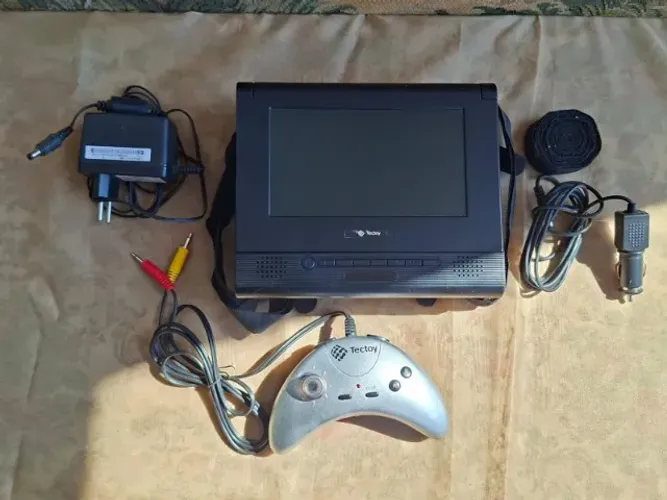 aparelho de DVD portátil com função de videogame sem teste conforme fotos