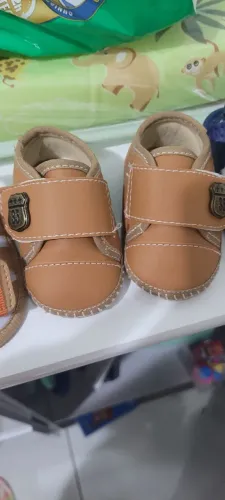 Desapego, sandálias e sapatos. Tamanhos 14, 15, 16.