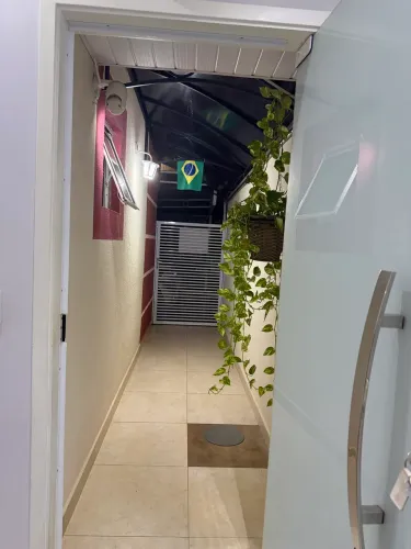 Linda casa em Condomínio Fechado