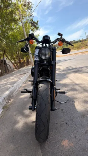 HARLEY XL 1200 ROADSTER