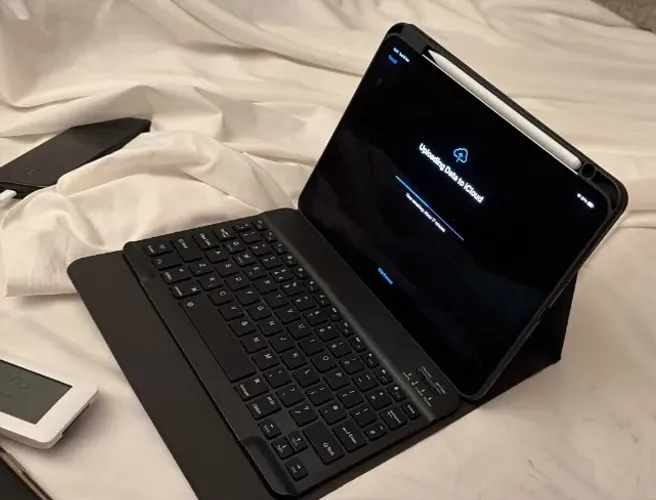 iPad Pro 11 M4 (2024) - 256GB Wi-Fi - Como Novo