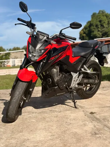 CB 300