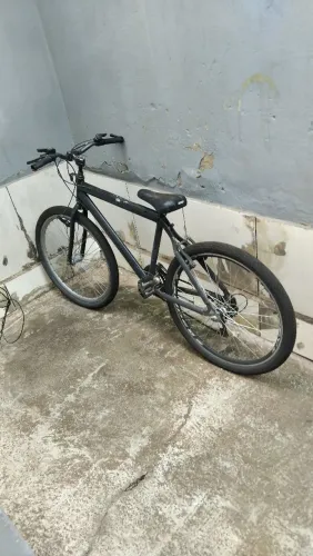 Bicicleta , pedala mas não anda , no mais tudo ok