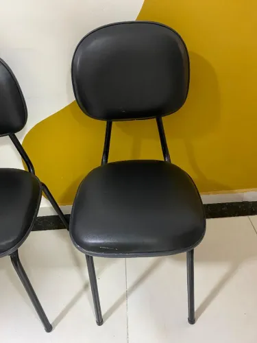 Cadeira de escritório preta