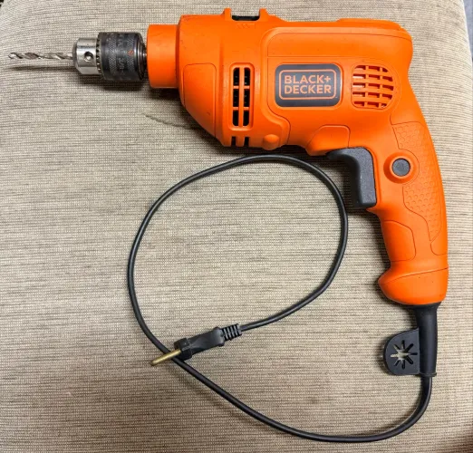 Furadeira Black & Decker