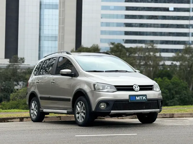 Volkswagen Spacecross 1.6 MI Total Flex 8V 2013