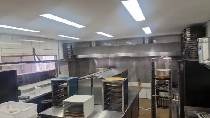 Pizzaria completa em inox sob medida