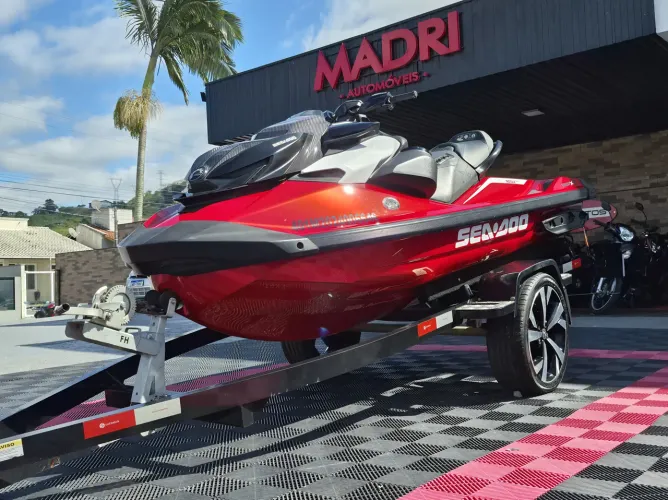 Jet Ski SEA DOO