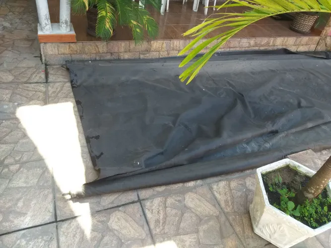 TOLDO + ARMAÇÃO DE FERRO RESISTENTE PARA COMÉRCIO 