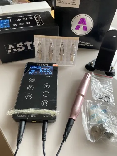 Máquina de micropigmentação Pen Adapt + Fonte Digital Aston MA-1 - Seminova